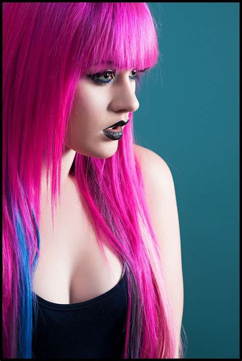 Pin By Dorita Rico On Hair Colors Hot Pink Hair Girl With Pink Hair Pink Hair
