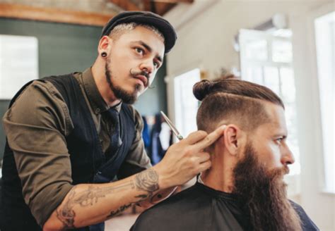 Best Mobile Barbers Hair Stylists And Manicures Near Me