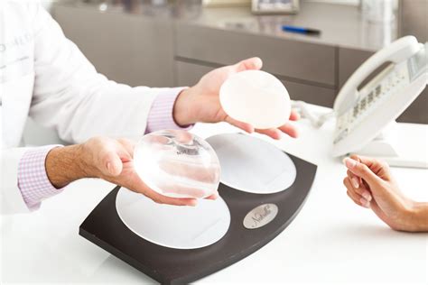 7 Things You Shouldn T Do After Getting Breast Implants Vida Wellness And Beauty