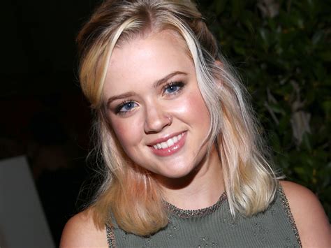 Ava Phillippe Doesnt Appreciate Being Mistaken For Her Famous Dads