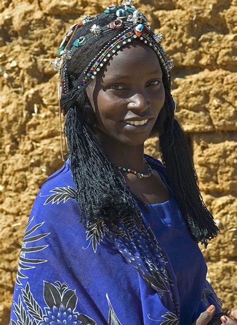 West Africa Young Fulani Woman ©didier Bergounhoux