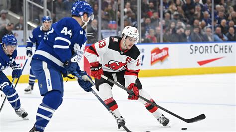 Nhl Devils Nico Hischier Shows Why He S A Star Vs Maple Leafs