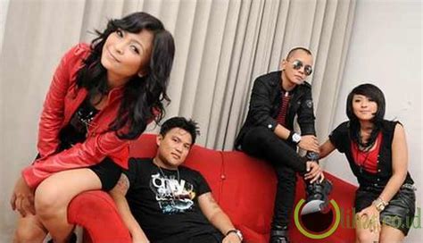 terdambakan 5 band indonesia yang sukses dalam pergantian vokalis