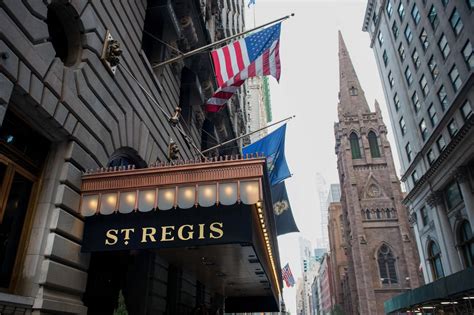 Chinese Firms Vie To Buy Starwood Hotels Wsj