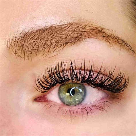 Pros And Cons Of Different Eyelash Extension Materials Nourish Your Glow