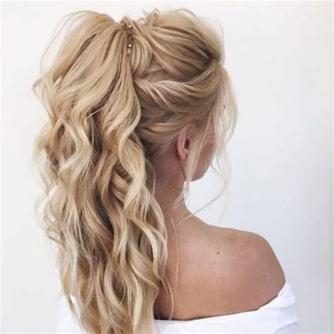 Your hair texture is definitely a thing to keep in mind when considering updo hairstyles for long hair. 50 of the Coolest Updos for Long Hair | All Women Hairstyles