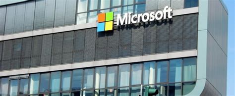 Microsoft Will Cut Off 1800 Jobs Pixr8