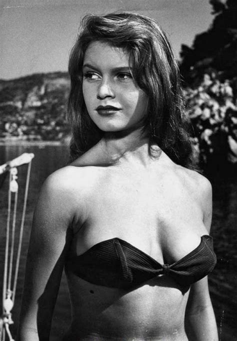 brigitte bardot en “la chica del bikini” 1952 screen sirens pinterest brigitte bardot and