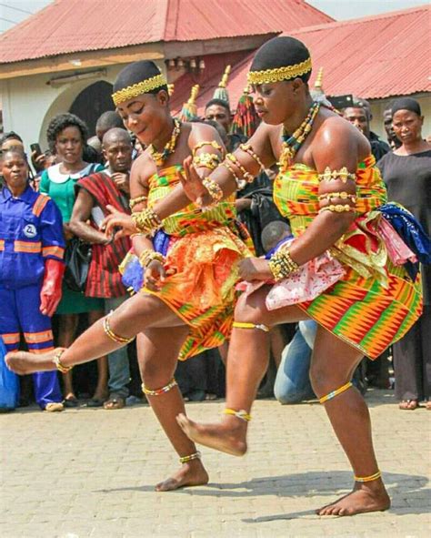 Pin By Mary Osei On Ghanaian Culture African Dance African Culture Ghana Culture