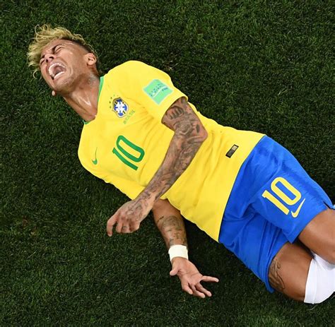 Nach granit xhaka und alvaro dominguez verpflichtet die borussia mit luuk de jong den teuersten spieler. WM 2018 - Serbien-Schweiz: Shaqiri und Xhaka provozieren ...
