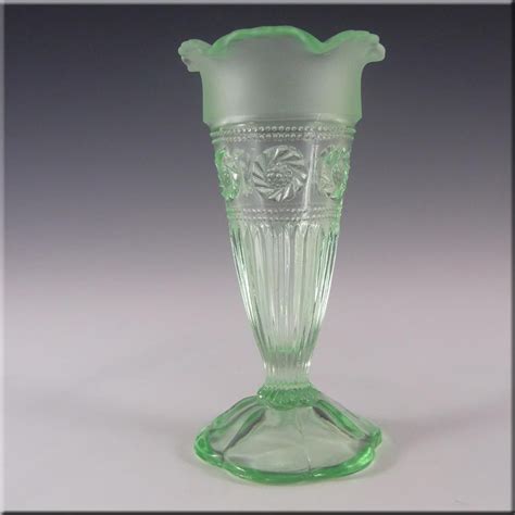 Bagley 1930s Art Deco Green Glass Katherine Vase 3187 1 £3000 Art Deco Green Bagley
