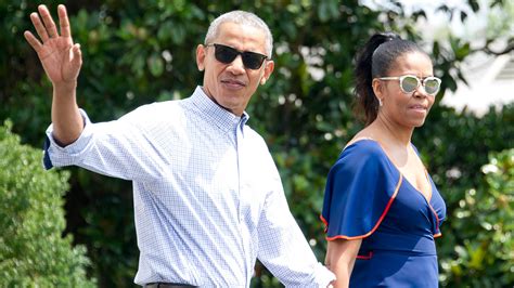 Barack And Michelle Obamas Hearts Broken As They Grieve Personal