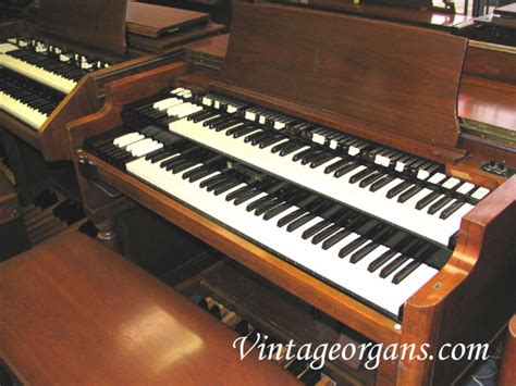 Vintage Hammond Church Organs 1974 Hammond B3 Rocks With 122a Leslie