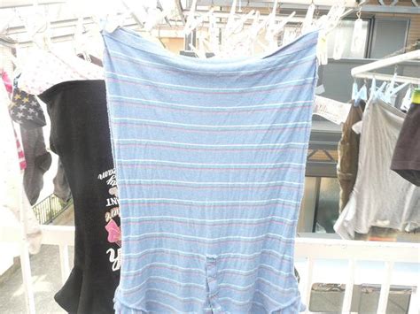 Tシャツの干し方は 逆さや洗濯バサミの使い方など型崩れしない方法
