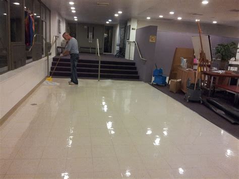 We go into details of everything you need to know to properly maintain your stained concrete floor. Floor buffing and waxing Evanston | Clean office ...