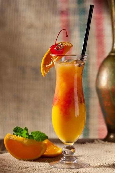 10 Sweet And Fruity Alcoholic Drinks That Are Easy To Sip In 2023