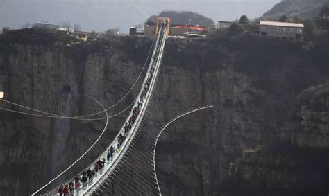 Chinas Scariest Glass Sky Bridges The Top 6 Welcome To China