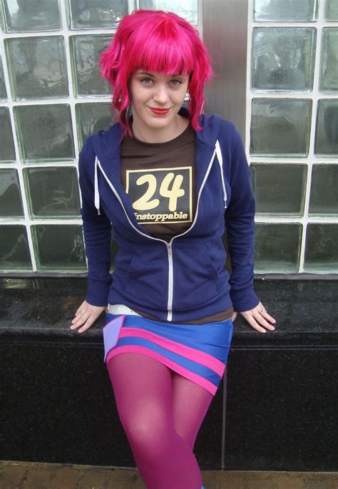 Pin By Camilla On My Style Ramona Flowers Red Hair Cosplay Scott