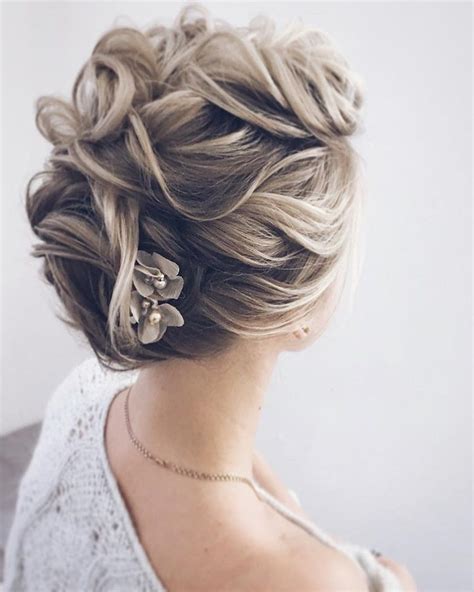 Gorgeous Updo Wedding Hairstyle To Inspire You