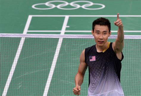 Pemain badminton negara datuk lee chong wei ketika zaman mudanya. Gambar Lee Chong Wei Tunjuk 1 Malaysia selepas Menang ...