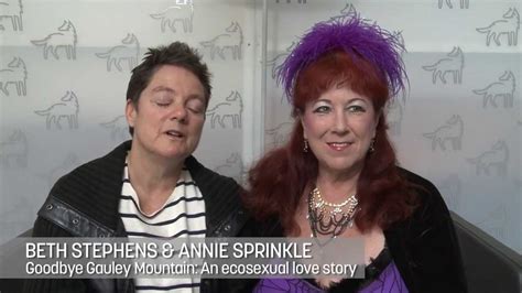 Interview With Annie Sprinkle Beth Stephens Anglais Youtube