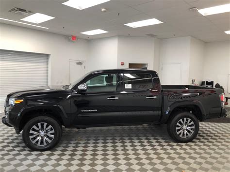 New 2021 Toyota Tacoma Limited Double Cab 5 Bed V6 At 4 In West Allis