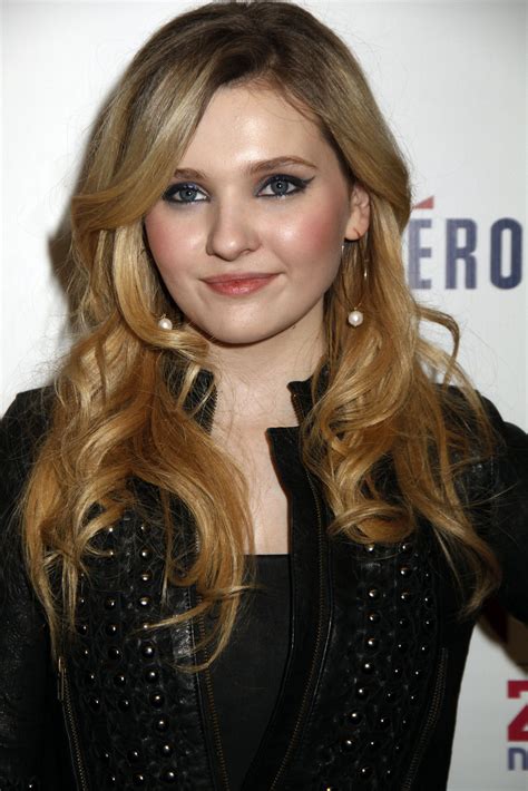 Love The Hair And Makeupabigail Breslin Hair Color Pictures Hair