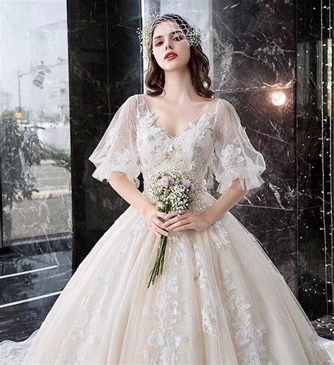 Charming Half Sleeves Ball Gown V Neck Wedding Dressesprincess Bridal