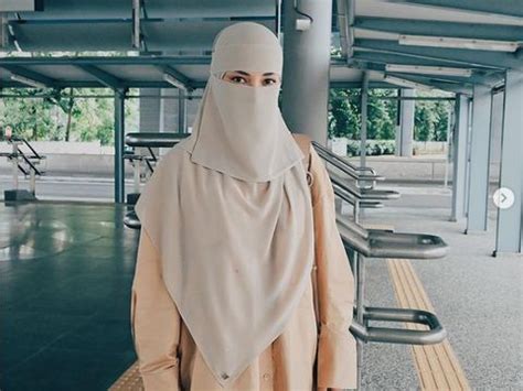 Check spelling or type a new query. Ini Neelofa, Artis Bercadar di Daftar Forbes Asia's 100 ...