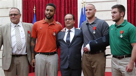 France Awards Top Decoration To Train Attack Heroes Wsj