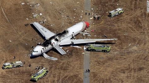 Serie de accidentes en autopista de alemania podría ser 'atentado islamista'. 10 cosas que debes saber para volar seguro y actuar en caso de un accidente aéreo | CNN