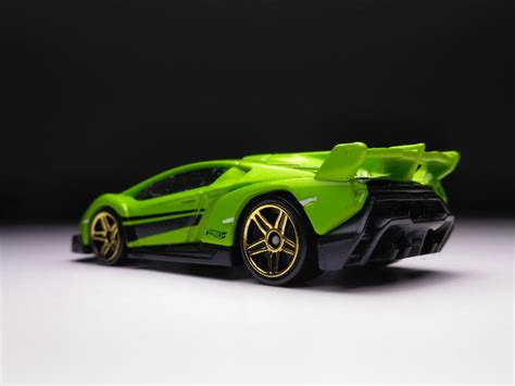 Lamborghini Veneno Groengold Hot Wheels 164 Schaal Custom Etsy