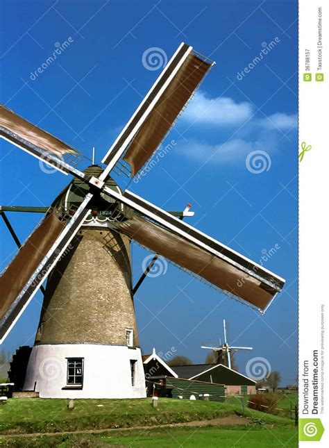 Boka semesterboende med självhushåll nära nederländerna säkert online. Holländsk Väderkvarn I Nederländerna Royaltyfri Fotografi ...