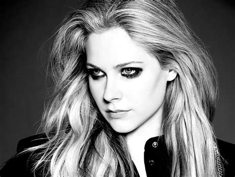 Avril Lavigne Mark Liddell Photoshoot 2013 For Vanity Fair Italia
