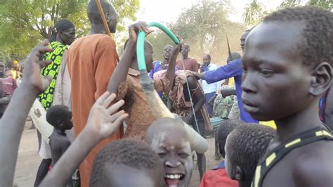 Aleut nyan wunda by john kudusay new south sudanese music 2020 download mp4, aleut nyan wunda by john kudusay new. Diar Padiany By John Kudusay : Junubin Official Video By ...