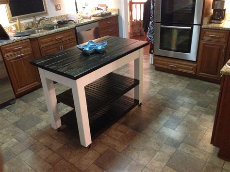 This island is very gorgeous, but according to the blog, it is also very easy to build. Beautiful Kitchen Island Tips | Kitchen island plans, Kitchen islands for sale, Portable kitchen ...