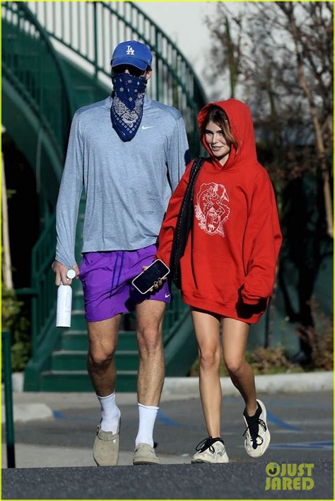 Jacob Elordi Olivia Jade Go Undercover While Out Together Photo Photos Just Jared
