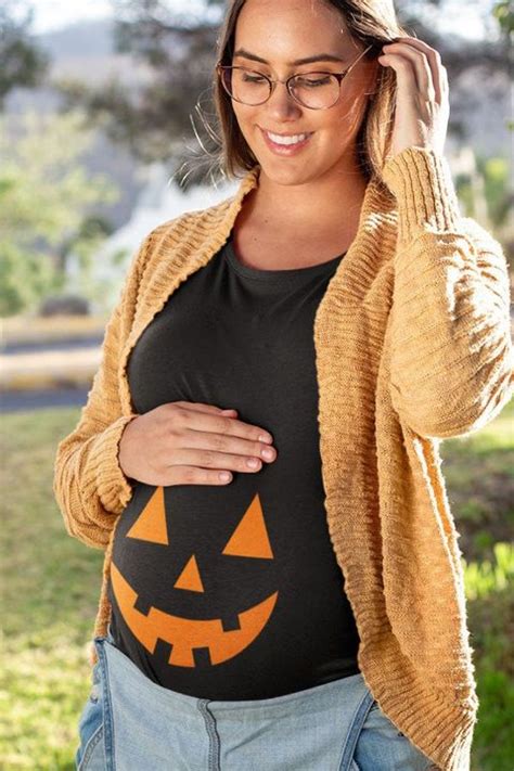 27 Best Pregnant Halloween Costumes 2021 Diy Maternity Costume Ideas