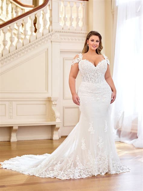 Plus Size Wedding Dresses To Shine WeddingInclude Wedding Ideas Inspiration Blog