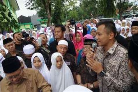 Datangi Pondok Pesantren Agus Beri Nasihat Kepada Para Santri