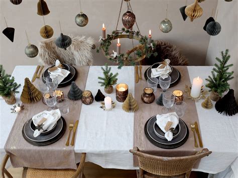 Des Décorations De Table Festives Pour Noël Maisons De Campagne