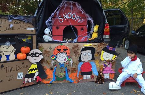Trunk Or Treat The Peanuts Theme Hand Made Trunk Or Treat Truck