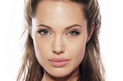 Angelina Jolie âge Poids Carrière Et Amours Infosfr