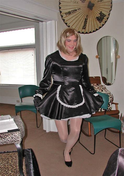 Sissy Maid Simone Always Curtsey For Mistress Simone Michelle Flickr
