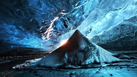 2 Day Tour Northern Lights And Ice Cave Adventure Travel Iceland