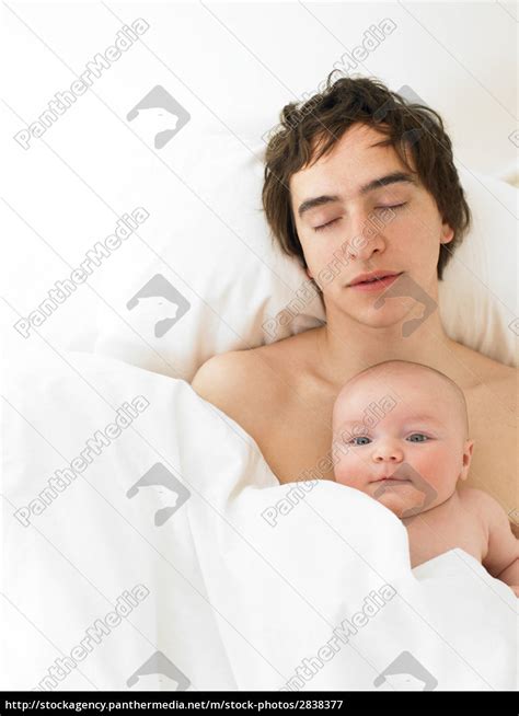 Father And Baby Sleeping Lizenzfreies Bild 2838377 Bildagentur