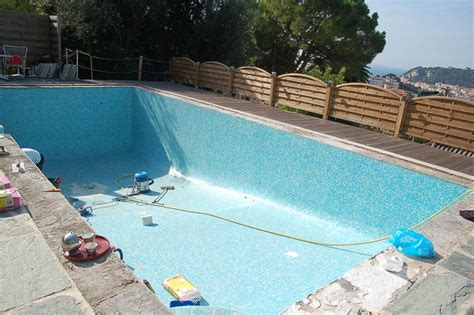 Produit ajouté au panier avec succès. Rénovation piscine en polyester sur carrelage - émaux ...