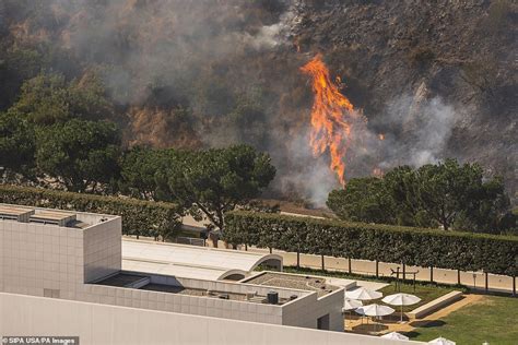California Fires Wont Destroy Getty Museum And Its Art As Its A Fire