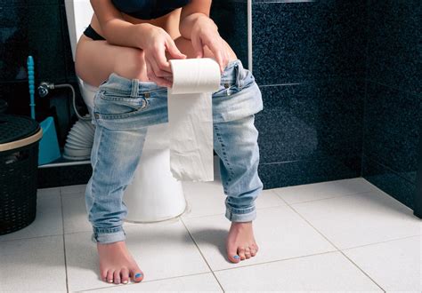 10 Pieces Of Postpartum Pooping Advice Every New Mom Needs To Know
