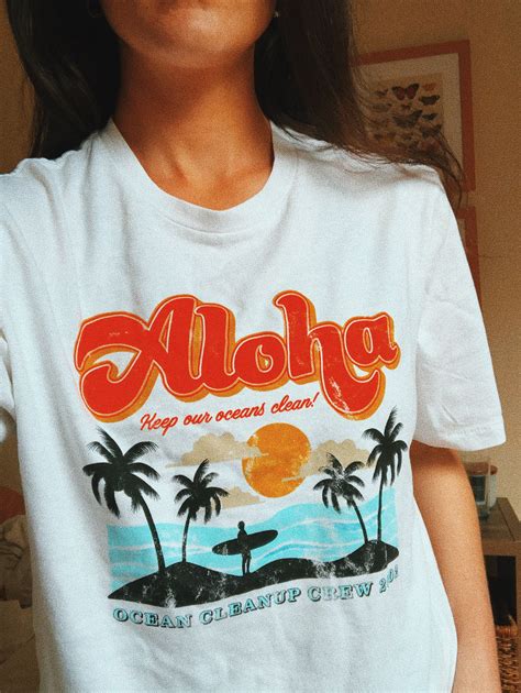 Aloha Tee In 2020 Graphic Tee Outfits Aesthetic Shirts Oversized Graphic Tee